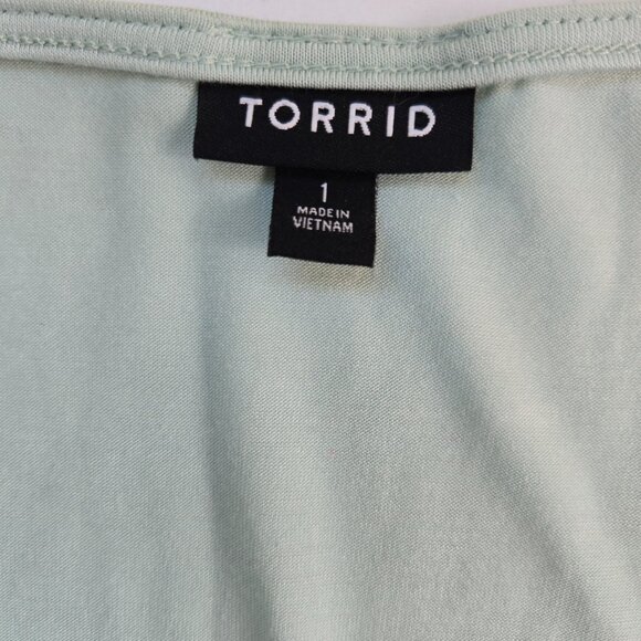 630-15 Torrid super soft Mint Green Tissue Ruched V-neck Tank top Size 1 (14/16) - Picture 12 of 15